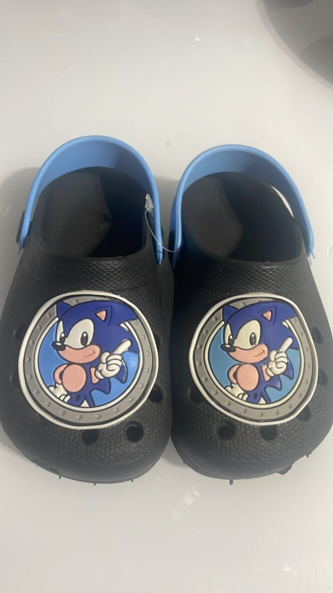 Crocs sonic